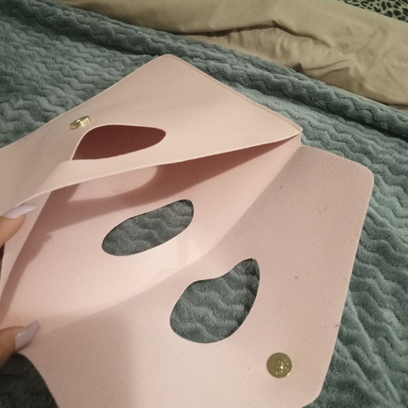 Pink Storage Pouch - Picture 4 of 4